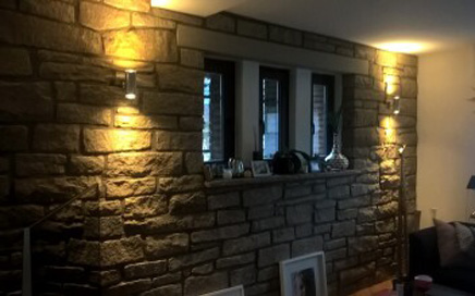 Naturstein-Wand innen